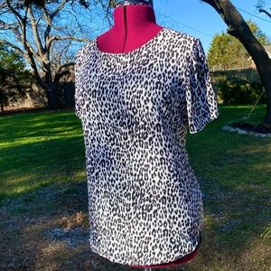 Chelsea & Theodore | Black and White Cheetah Print Blouse XXL🖤